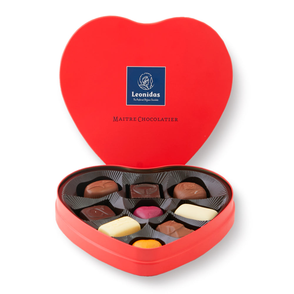 Tin heart with 9 chocolates