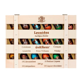 Caixa de Madeira com 18 bombons de licor